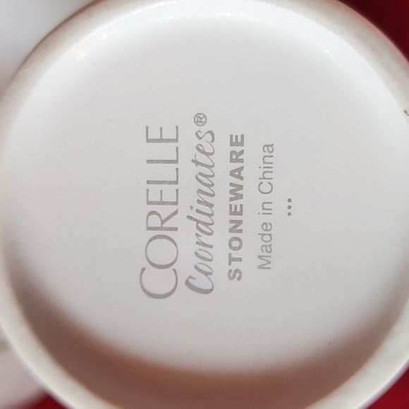 ☆Set of 3 Corelle Coordinates Stoneware. Shadow Iris Design. Coffee/Tea Mugs.☆ - Picture 7 of 9